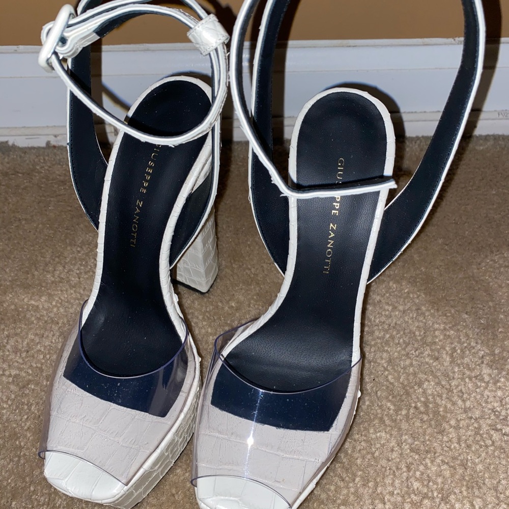 White Giuseppe Zanotti Sandals